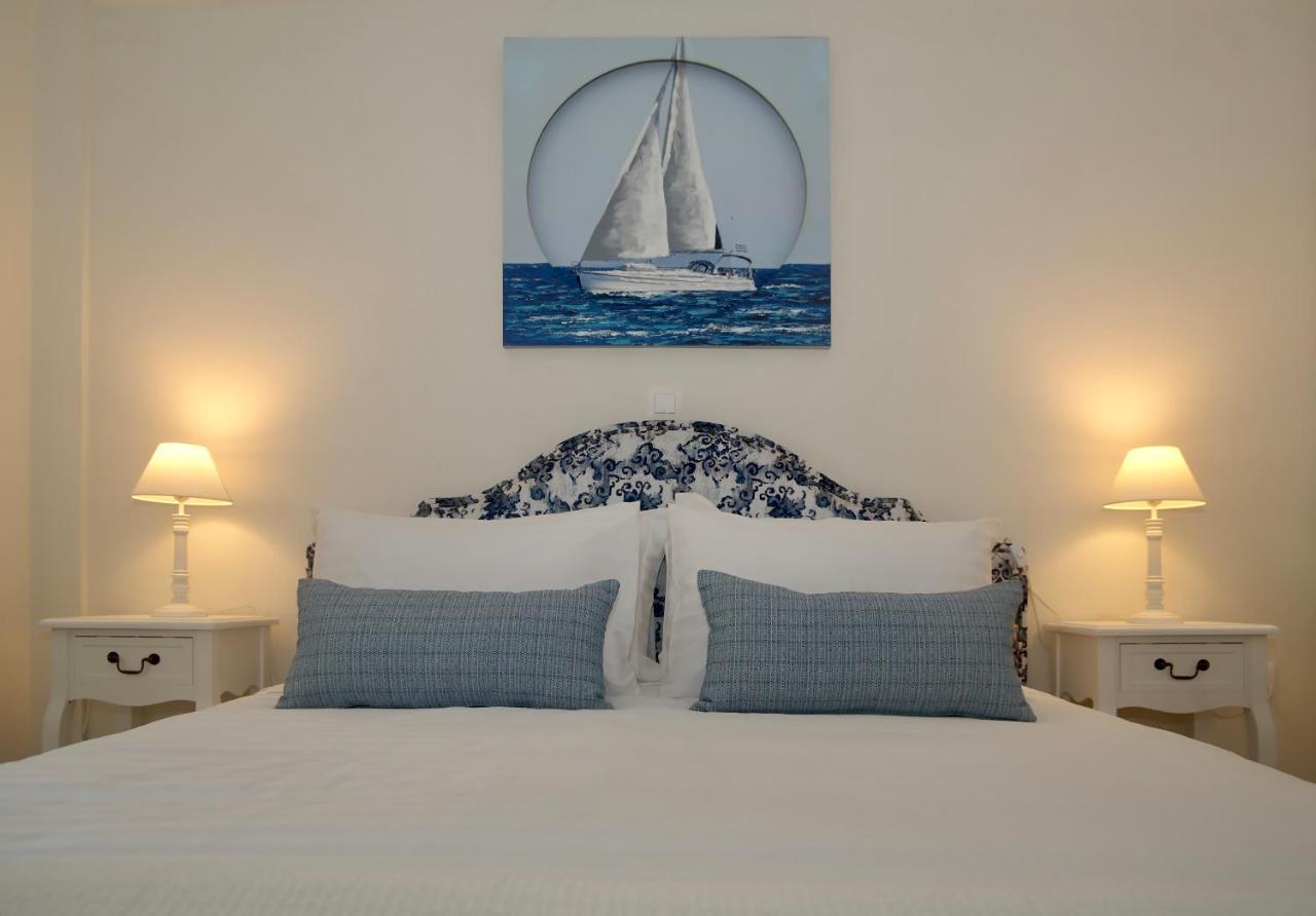 Corfu  The Bluehouse - Spacious Top Floor Flat With Parking, By Mon Repos Beach מראה חיצוני תמונה